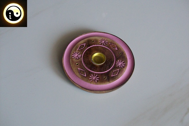 Do kadzidełek stożkowych i patyczkowych